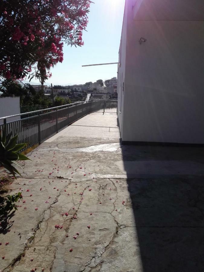 La Casa Delle Ginestre Villa Alcamo Marina Bagian luar foto